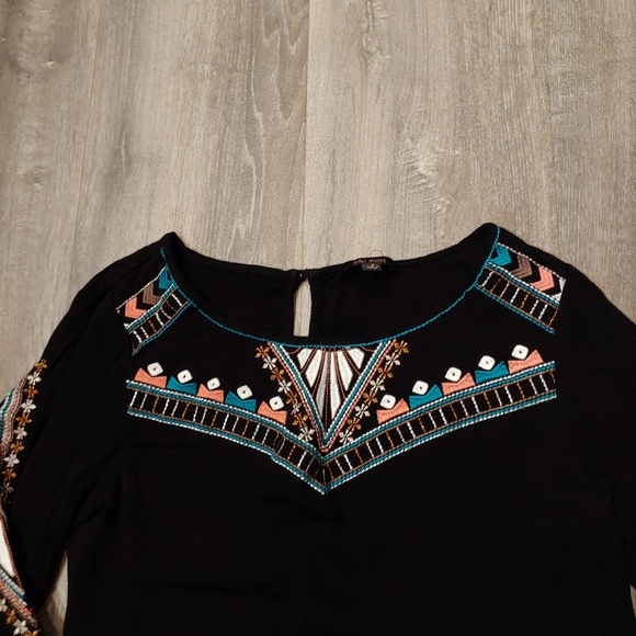 Ella Moss Embroidered Shirt - Picture 3 of 5